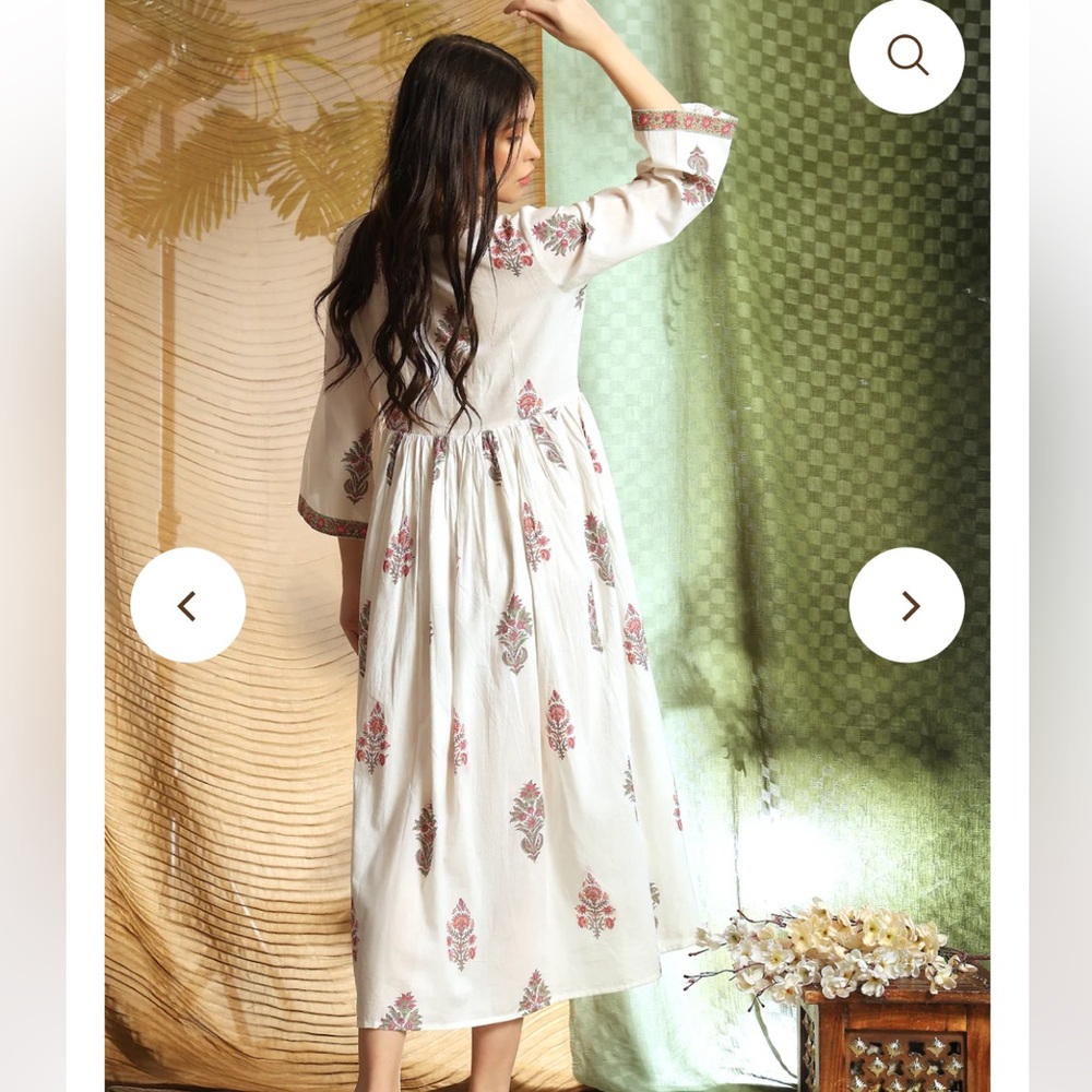 The Fox and the Mermaid - White Floral Long Sleeve Dress - M/L - NWT - Picture 3 of 7